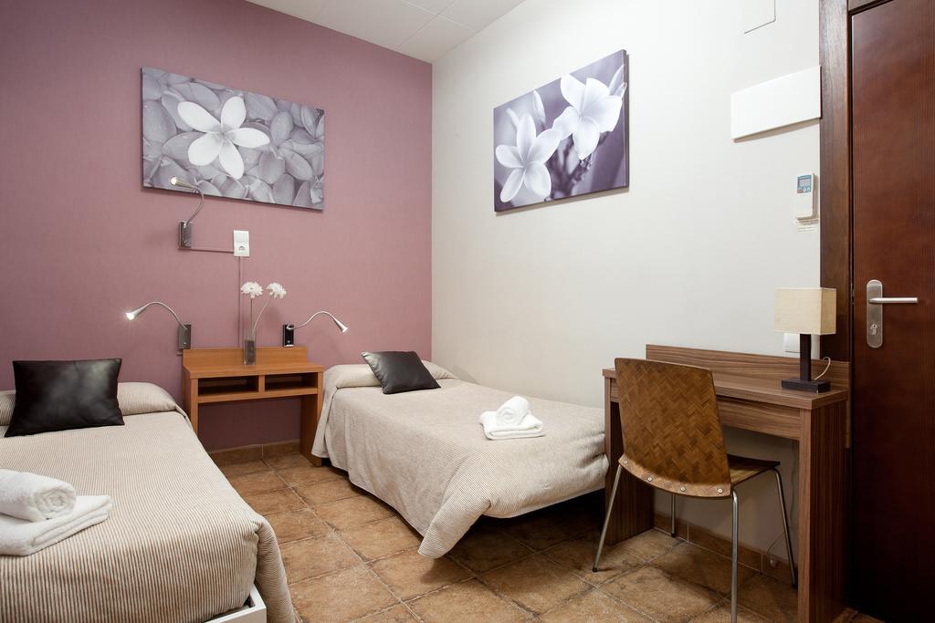 Pension Mariluz Barcelona Zimmer foto