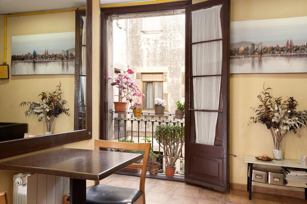 Pension Mariluz Barcelona Exterior foto