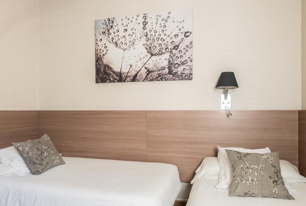 Pension Mariluz Barcelona Exterior foto