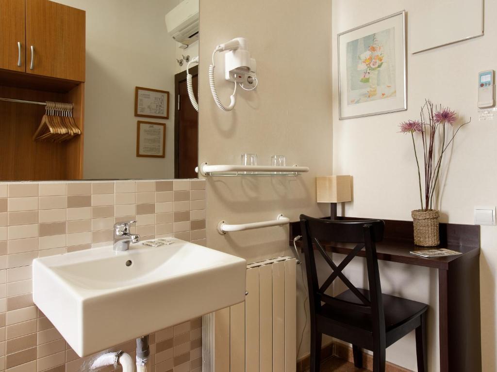 Pension Mariluz Barcelona Zimmer foto