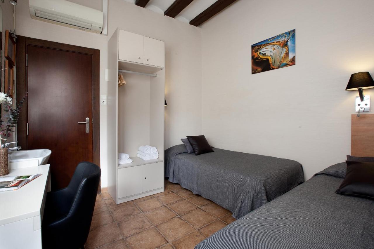 Pension Mariluz Barcelona Exterior foto
